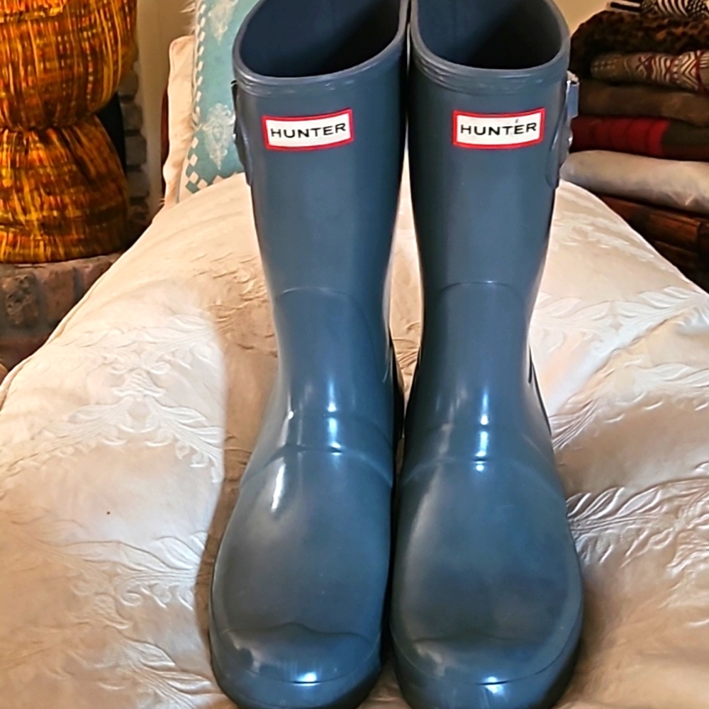 Used Original Hunter heavy rain boots   army green, 10